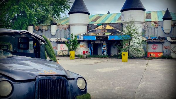 Ghost Dimension - Haunted Theme Park - Part 1