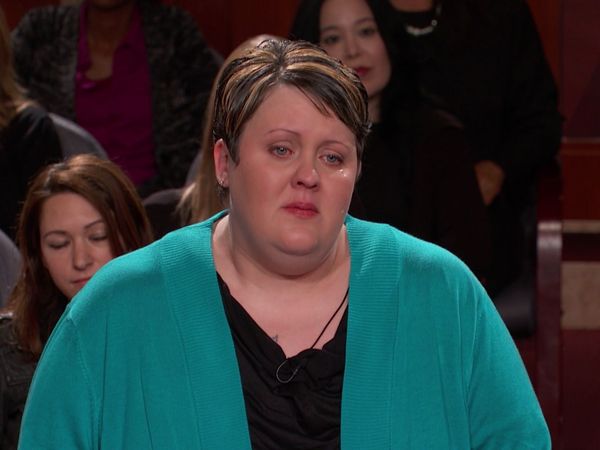 Hot Bench - Crocodile Tears Meet Contractors Fears!; Cat Caught in the Crossfire!