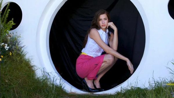 America's Next Top Model - Hobbits Vs. Models