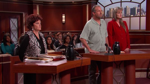 Hot Bench - Illegal Shower Surveillance?!
