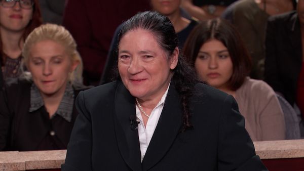Hot Bench - I'm Not a Pagan High Priestess!