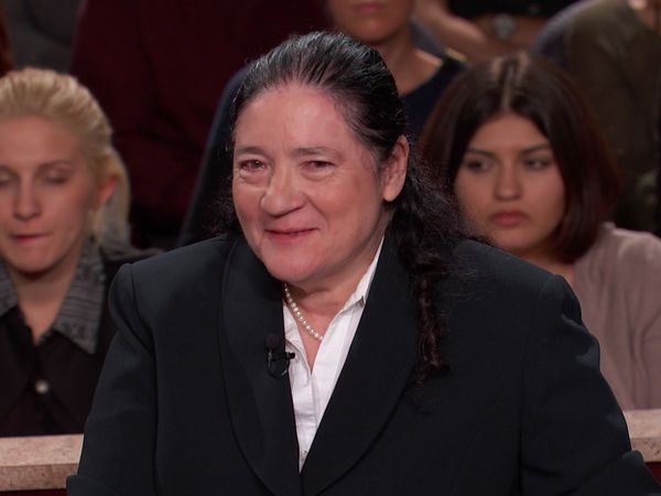 Hot Bench - I'm Not a Pagan High Priestess!