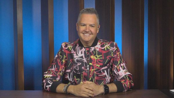 25 Words or Less - Melissa Peterman & Ross Mathews Won't Back Down!