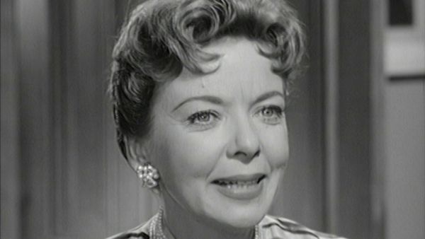 The Twilight Zone - The Sixteen-Millimeter Shrine