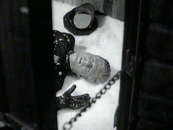The Twilight Zone - Nothing in the Dark