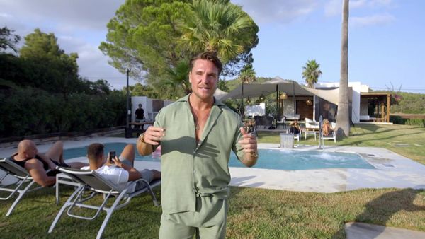 MTV Cribs International - Tom Zanetti & Lottie Tomlinson