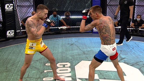 Combate 2021 - Combate Global: Bandejas vs Coredero