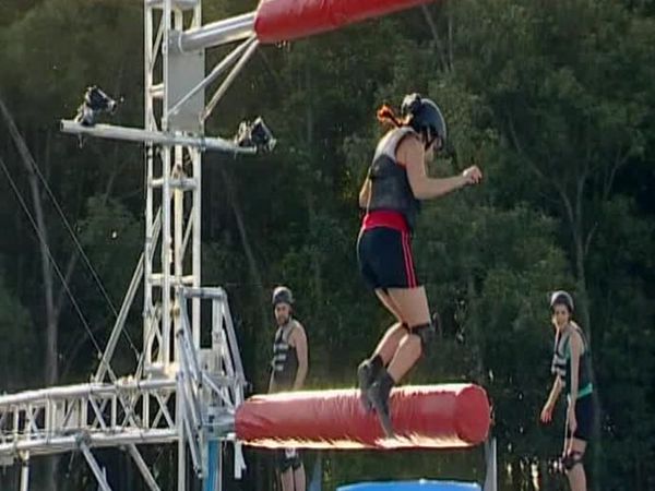 Wipeout Australia - Inconceivable Field Goal Swing Attempts