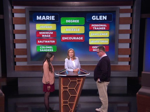 25 Words or Less - Lea Thompson and Melissa Peterman vs. Debbie Matenopoulos and Ron Funches