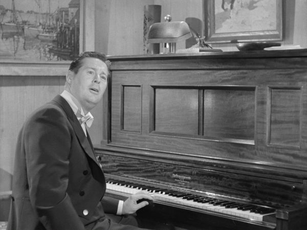 The Adventures of Ozzie and Harriet - Thorny's Piano