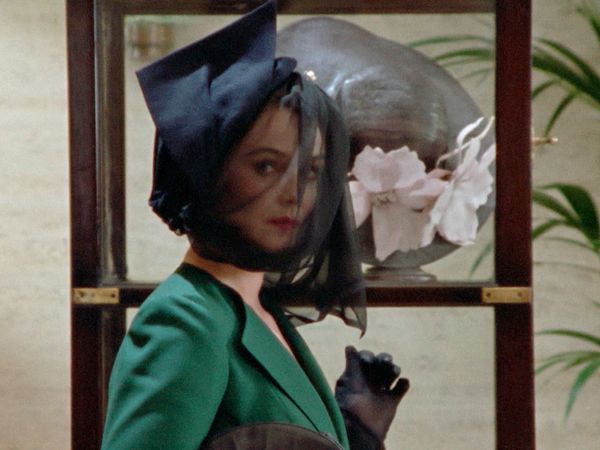 Agatha Christie: Poirot ES - La dama del velo