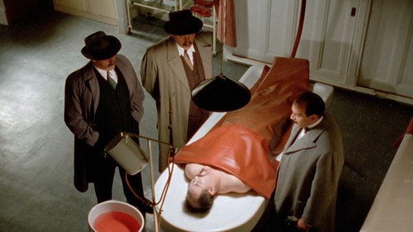 Agatha Christie: Poirot ES - La mina perdida