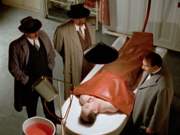 Agatha Christie: Poirot ES - La mina perdida