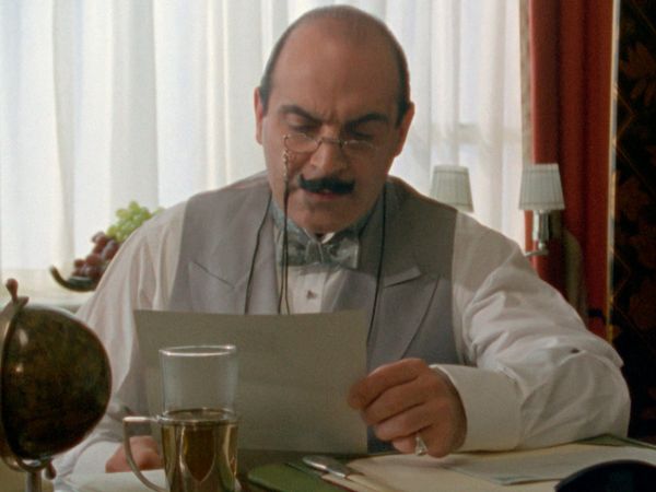 Agatha Christie: Poirot ES - El robo del millón de dólares en bonos