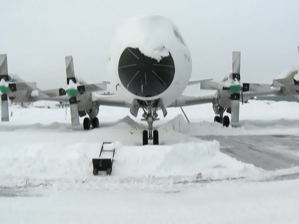 Ice Pilots NWT CA - Don't Muck with Chuck