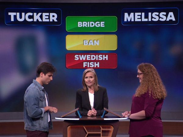 25 Words or Less - Cristela Alonzo, Noah Wyle, John Michael Higgins, D'Arcy Carden