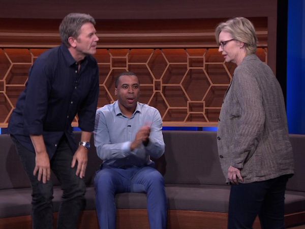 25 Words or Less - Colton Dunn and Jackie Tohn vs. Jane Lynch and John Michael Higgins