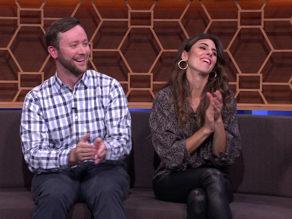 25 Words or Less - Pete Holmes, Jamie-Lynn Sigler, Shanola Hampton, Whitney Cummings