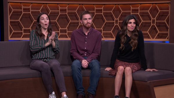 25 Words or Less - Whitney Cummings, Jamie-Lynn Sigler, Pete Holmes, Shanola Hampton