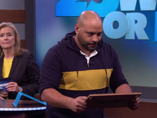 25 Words or Less - John Michael Higgins and Jackie Tohn vs. Jane Lynch and Colton Dunn