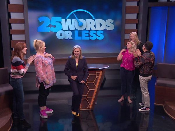 25 Words or Less - Nico Santos and Melissa Peterman vs. Marcia Cross and Caroline Rhea