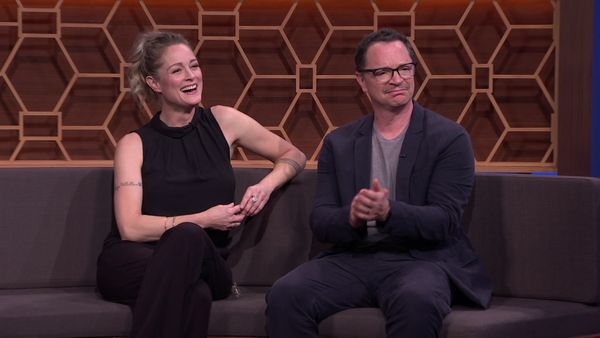 25 Words or Less - Teri Polo, Joshua Malina, Jamie-Lynn Sigler, Colton Dunn