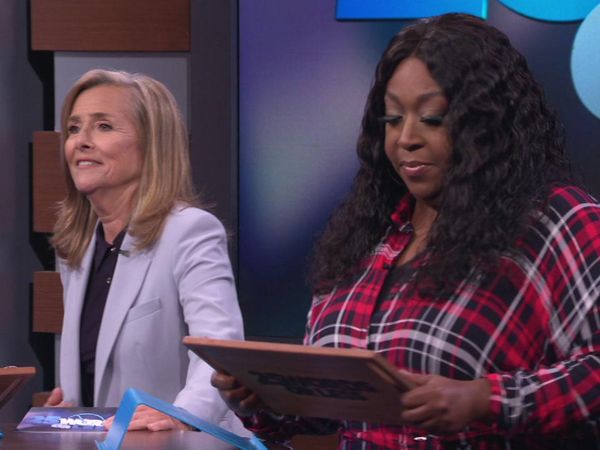 25 Words or Less - Oscar Nunez, Robin Givens, Loni Love, Amanda Fuller