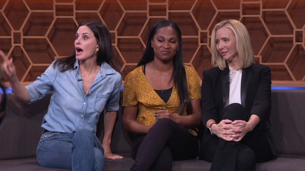 25 Words or Less - Loni Love, Mary McCormack, Courteney Cox, Lisa Kudrow