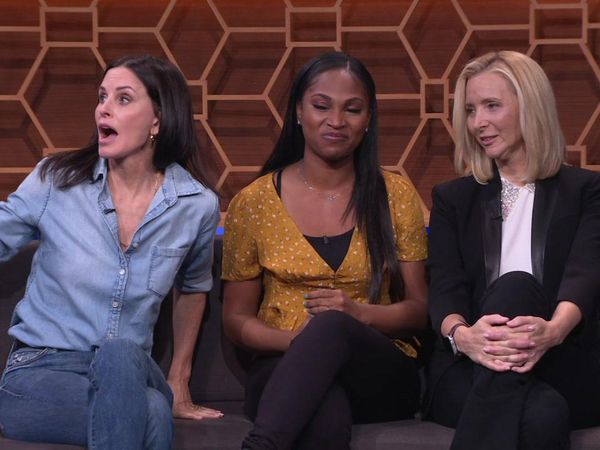 25 Words or Less - Loni Love, Mary McCormack, Courteney Cox, Lisa Kudrow
