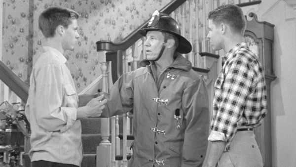 The Adventures of Ozzie and Harriet - The Volunteer Fireman