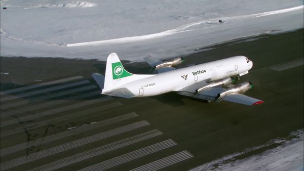 Ice Pilots NWT CA - Top of the World