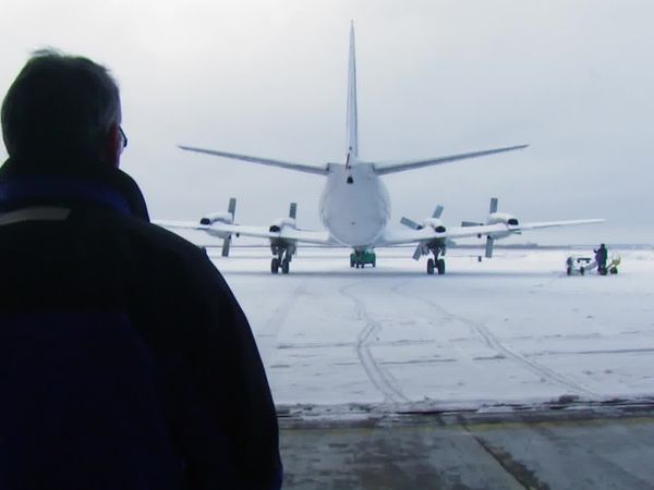 Ice Pilots NWT CA - Power Struggle