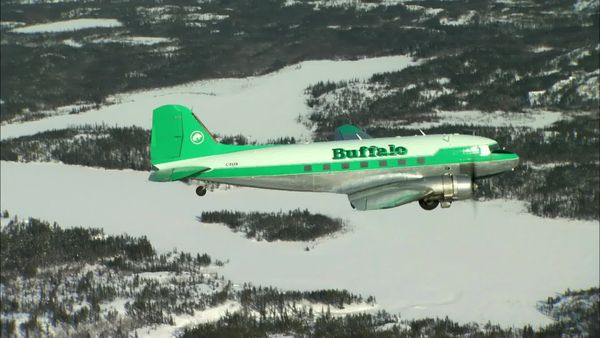 Ice Pilots NWT - Gear Up, Gear Down