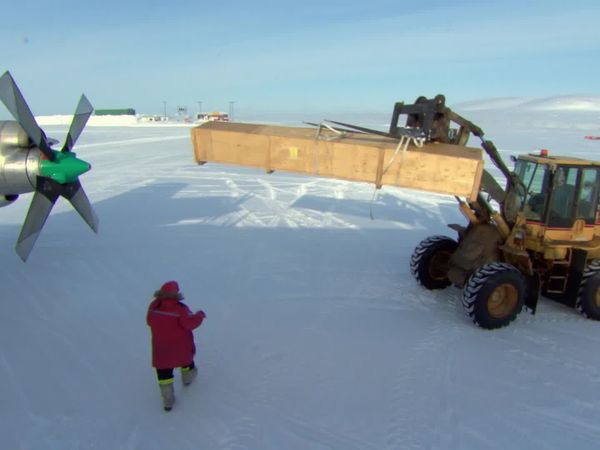 Ice Pilots NWT CA - The Doghouse