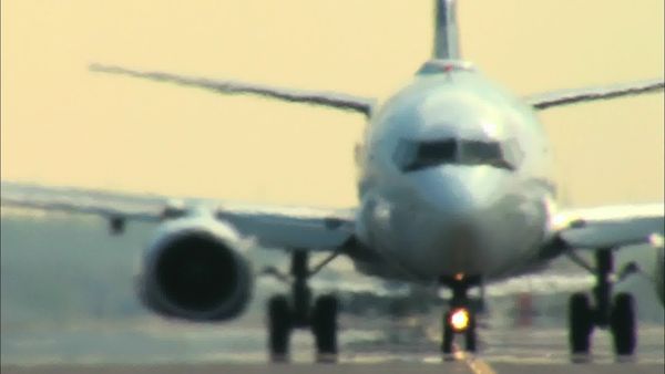 Ice Pilots NWT CA - A Tale of Two Pilots
