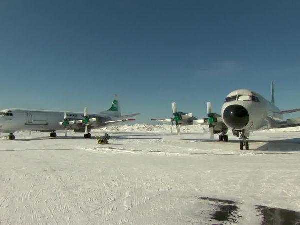 Ice Pilots NWT CA - Crash Landing