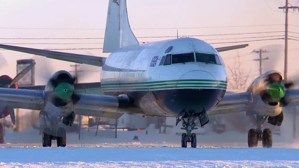 Ice Pilots NWT CA - Ice Storm