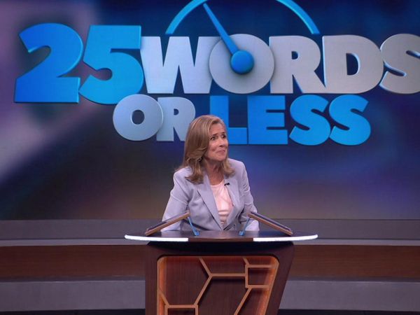 25 Words or Less - Shanola Hampton and Jamie Lynn-Sigler vs. Whitney Cummings and Pete Holmes