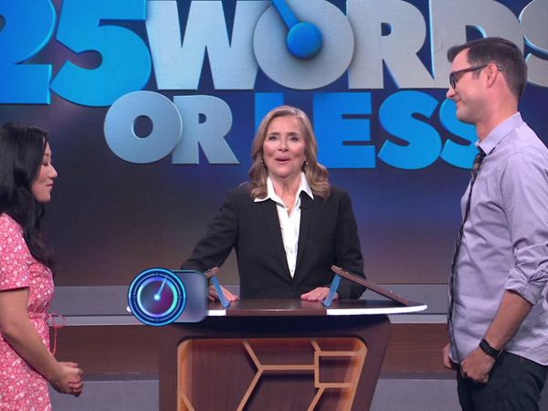 25 Words or Less - Eric Winter and Drew Pinsky vs. Lisa Ann Walter and Roselyn Sanchez