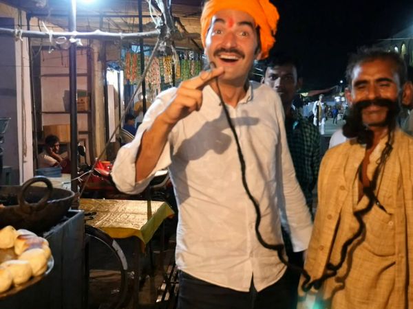 Le tour du monde en 80 jours sans un sou - L’Inde : New Delhi - Varanasi