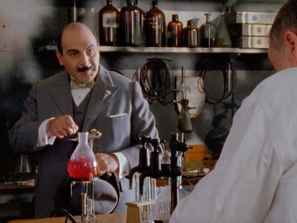 Agatha Christie: Poirot ES - El inferior