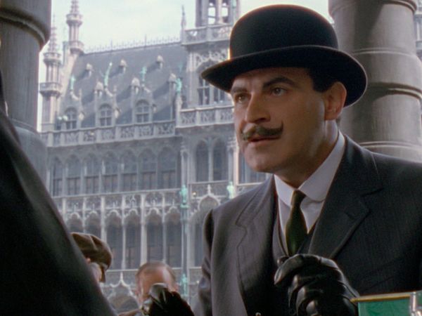 Agatha Christie: Poirot ES - La caja de bombones