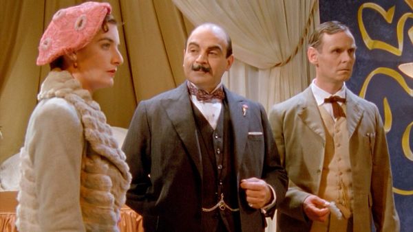 Agatha Christie: Poirot ES - Robo de joyas en el Gran Metropolitan