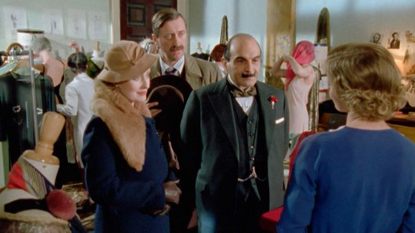 Agatha Christie: Poirot ES - Asesinato en la calle Hickory