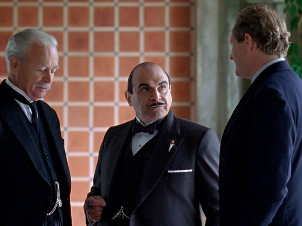 Agatha Christie: Poirot ES - Después del funeral