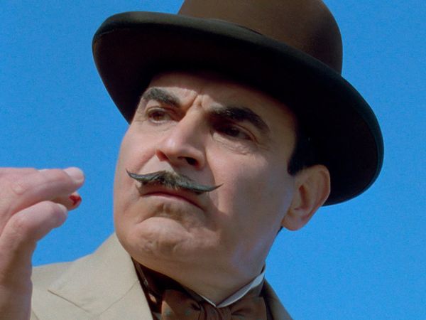 Agatha Christie: Poirot ES - Sangre en la piscina