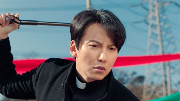 The Fiery Priest ES - El Sacerdote Ardiente EP01