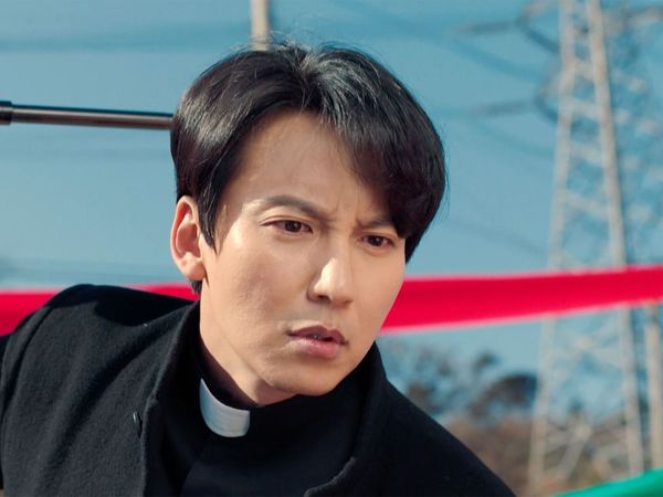 The Fiery Priest ES - El Sacerdote Ardiente EP01