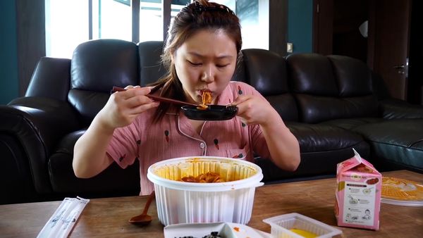 G-NI's Mukbang - Mukbang Quotidiano di G-NI parte 6