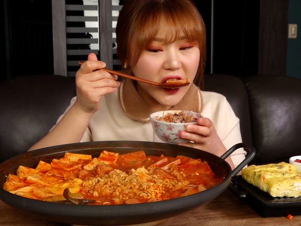 G-NI's Mukbang - Mukbang Tutto il Giorno di G-NI parte 8